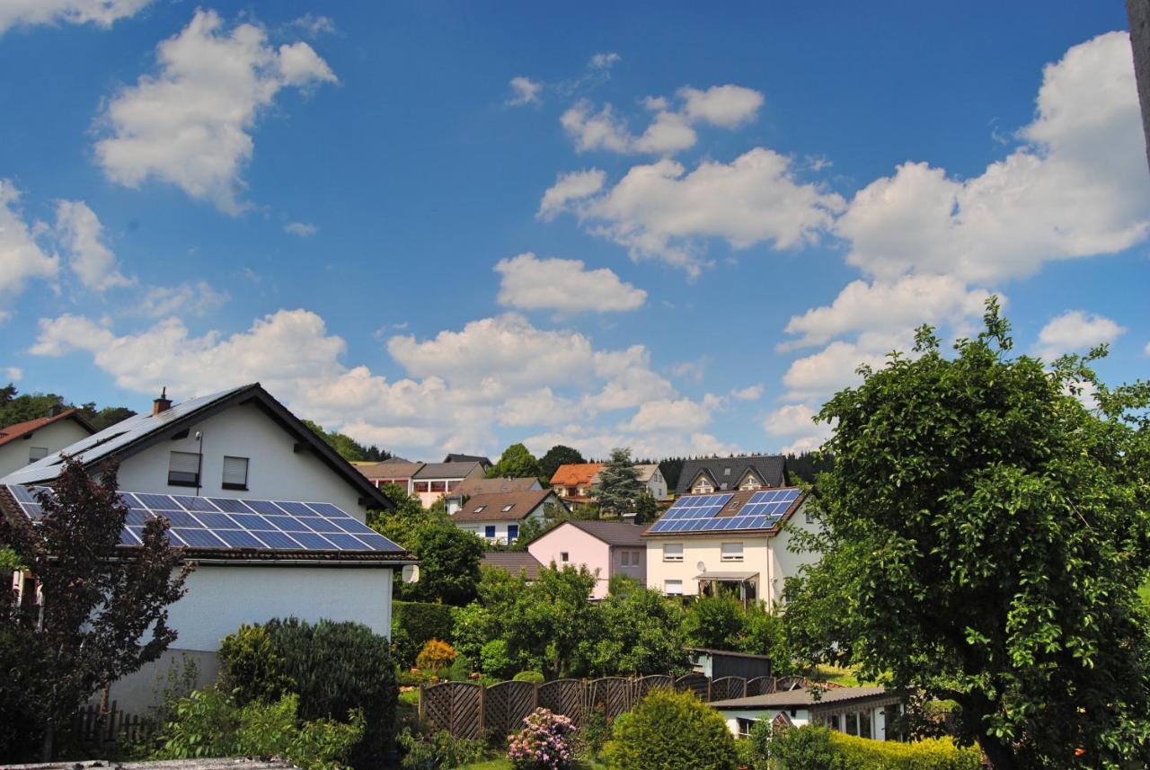 Stilvolles Eifelhaus Am Nuerburgring Mit Eigenem Garten 부스 외부 사진