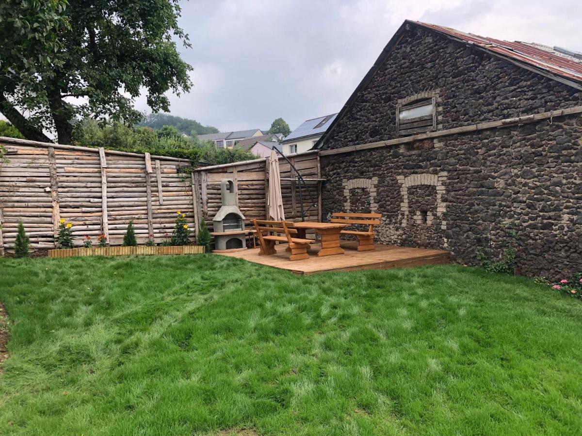 Stilvolles Eifelhaus Am Nuerburgring Mit Eigenem Garten 부스 외부 사진